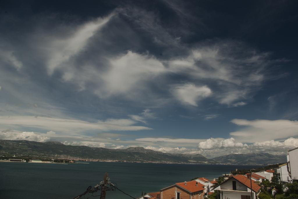 Apartments Vongula Trogir Exterior photo