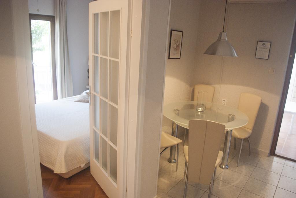 Apartments Vongula Trogir Exterior photo